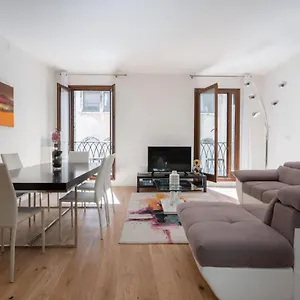  Apartment San Marco Prestige With Terrace By Wonderful Italy