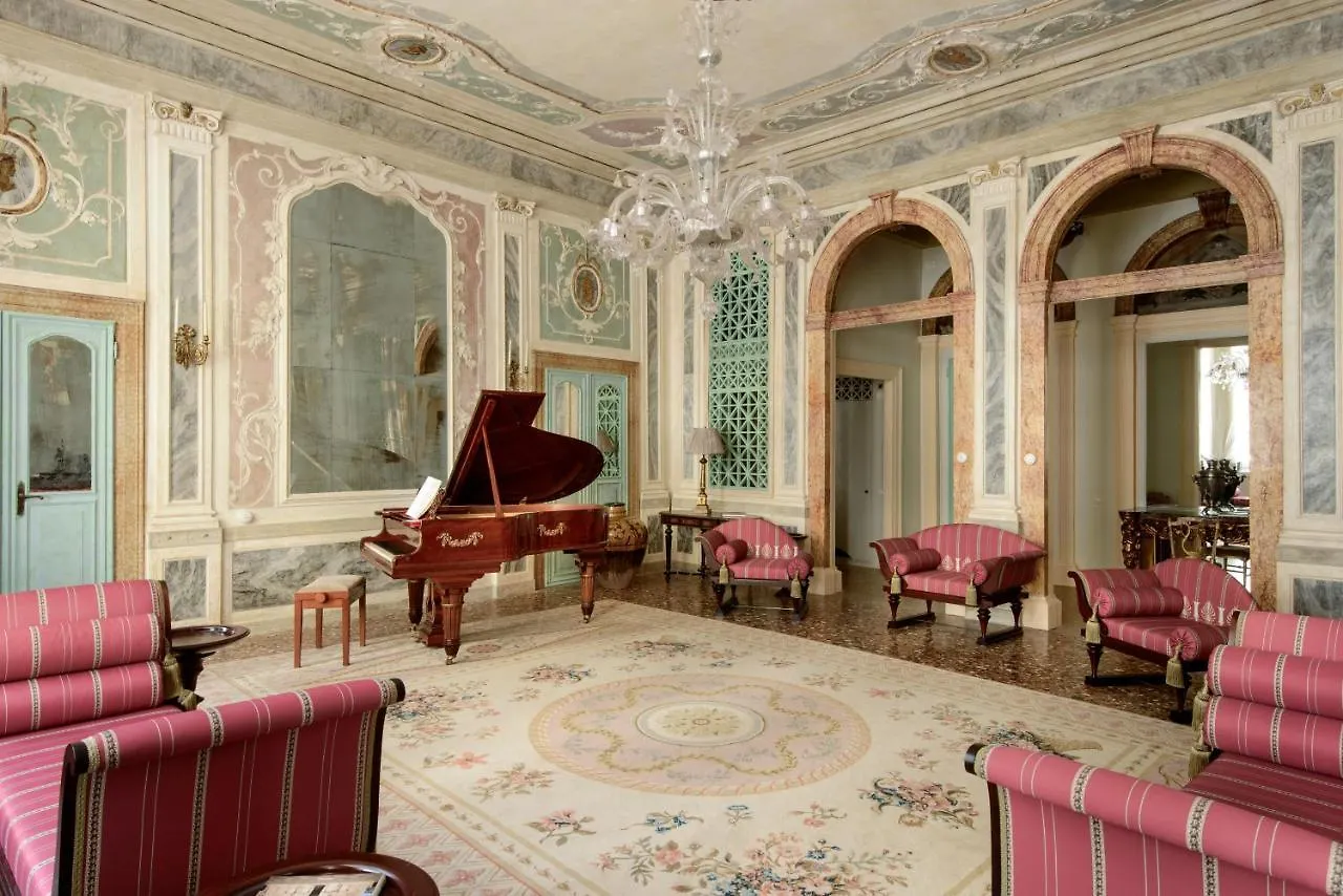 Imperiale Piano Nobile Apartment Venice Italy