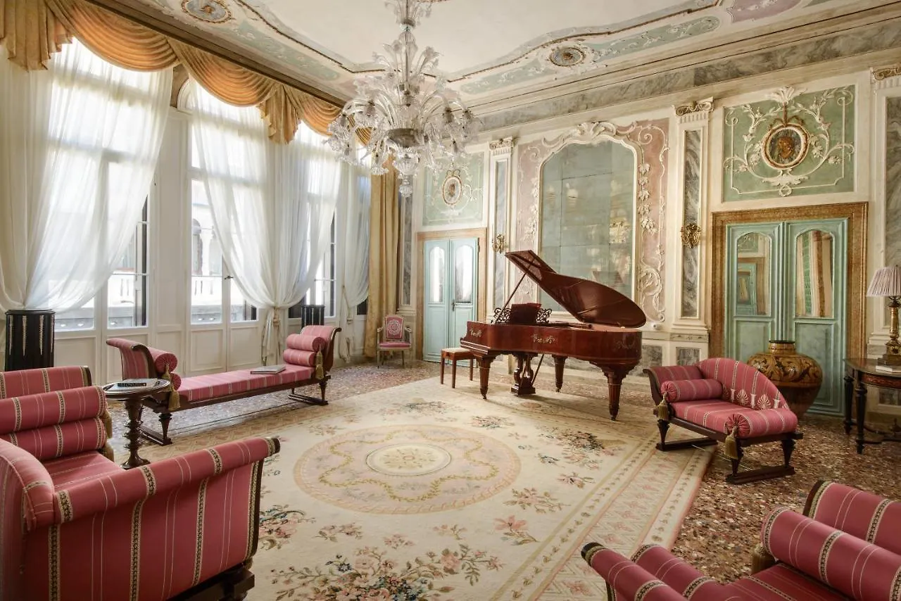 Imperiale Piano Nobile Apartment Venice