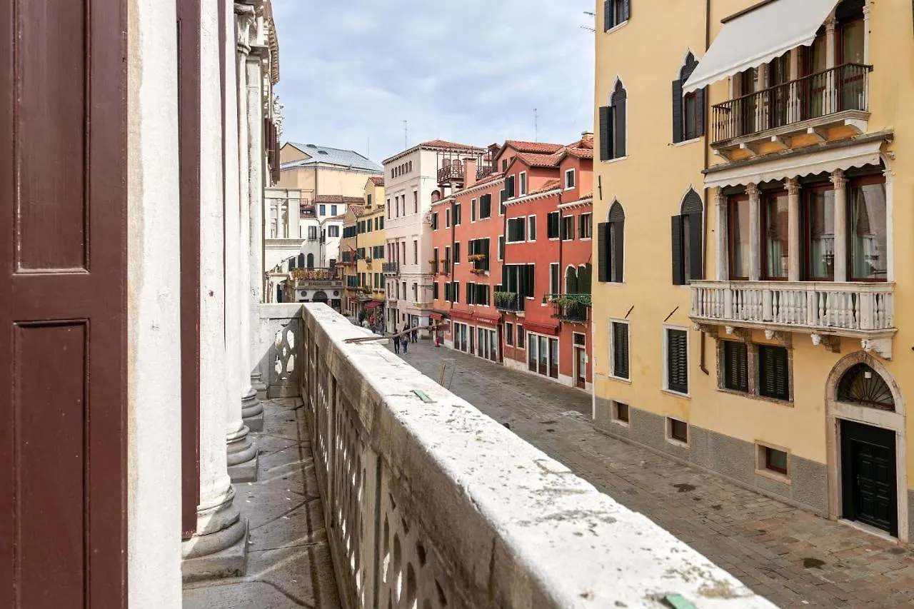 Imperiale Piano Nobile Apartment Venice