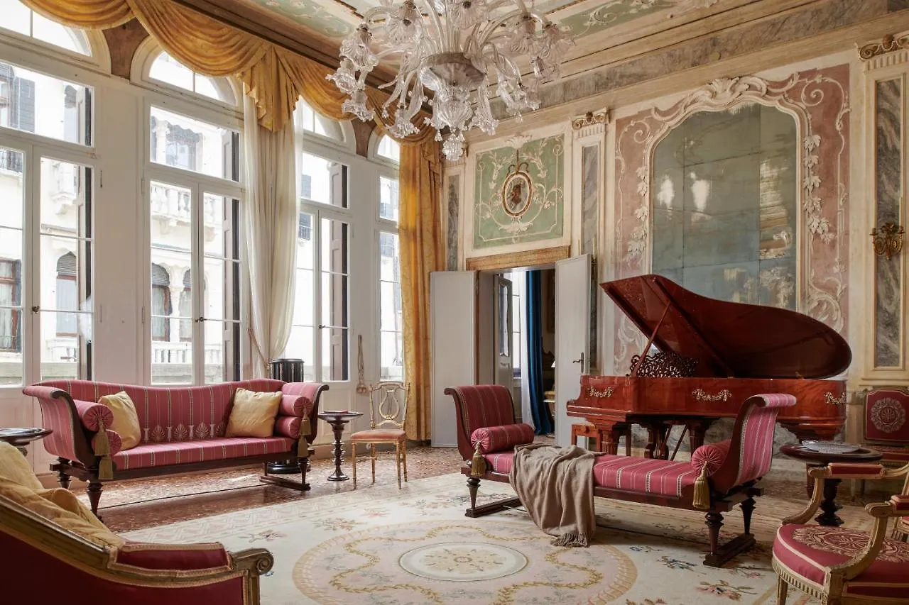 Imperiale Piano Nobile Apartment Venice